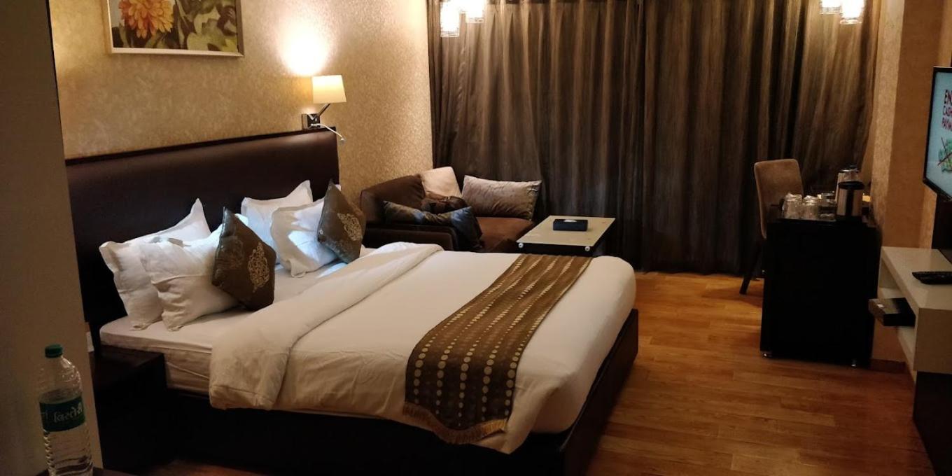 Nandan Kanan Hotel & Resort Sipra Eksteriør bilde