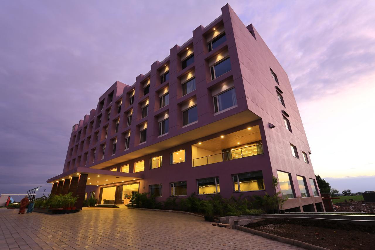 Nandan Kanan Hotel & Resort Sipra Eksteriør bilde