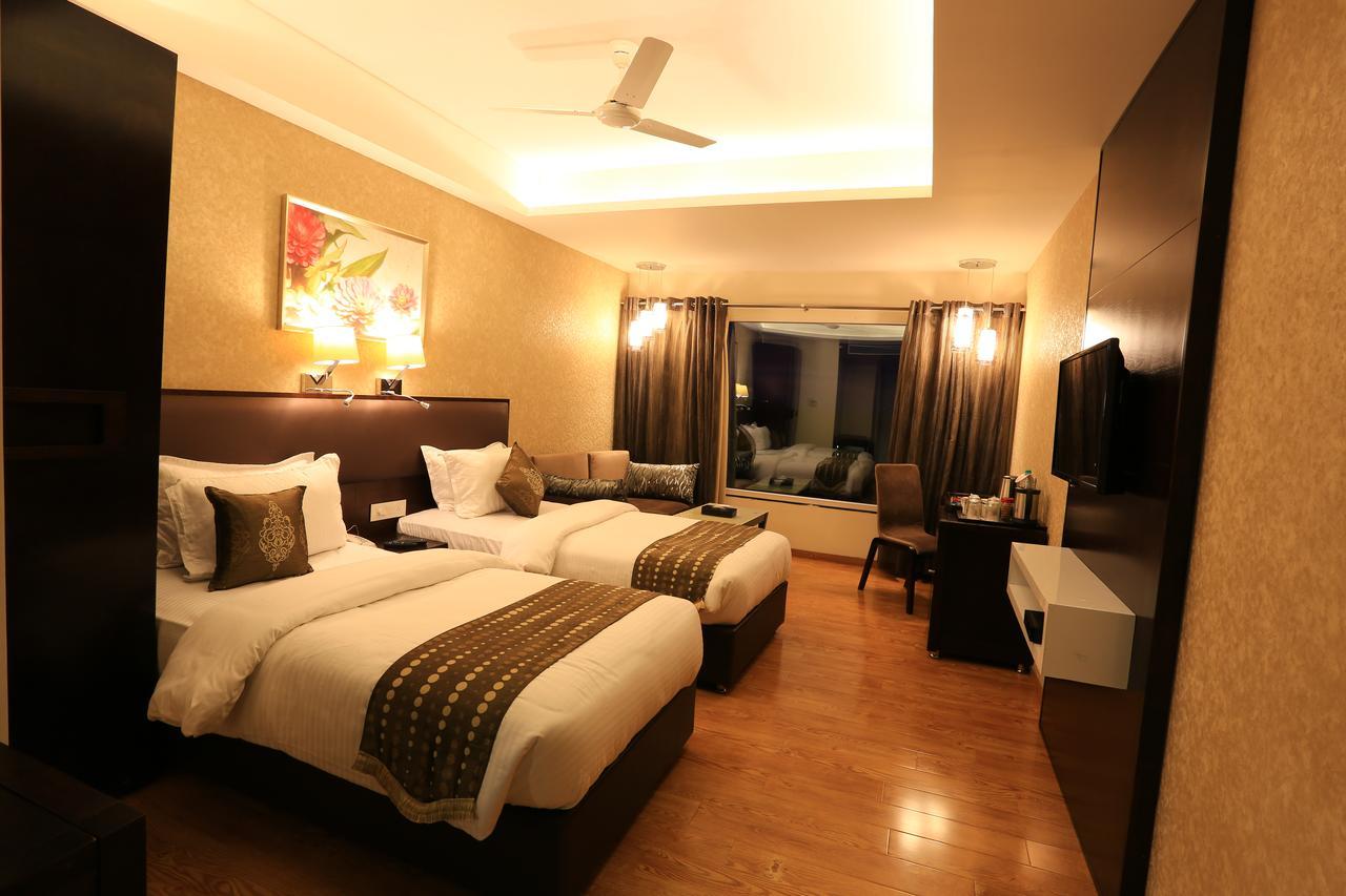 Nandan Kanan Hotel & Resort Sipra Eksteriør bilde
