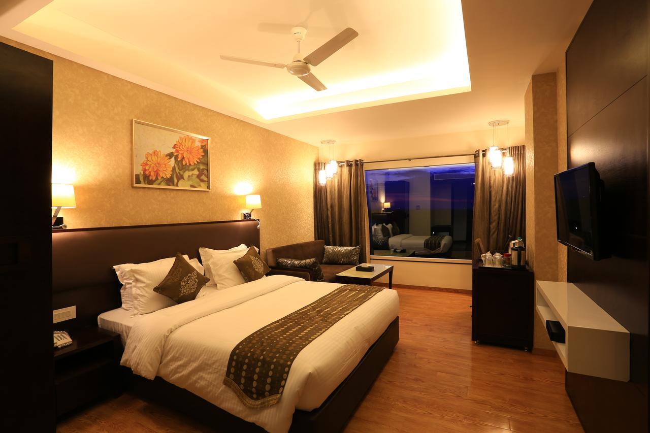 Nandan Kanan Hotel & Resort Sipra Eksteriør bilde